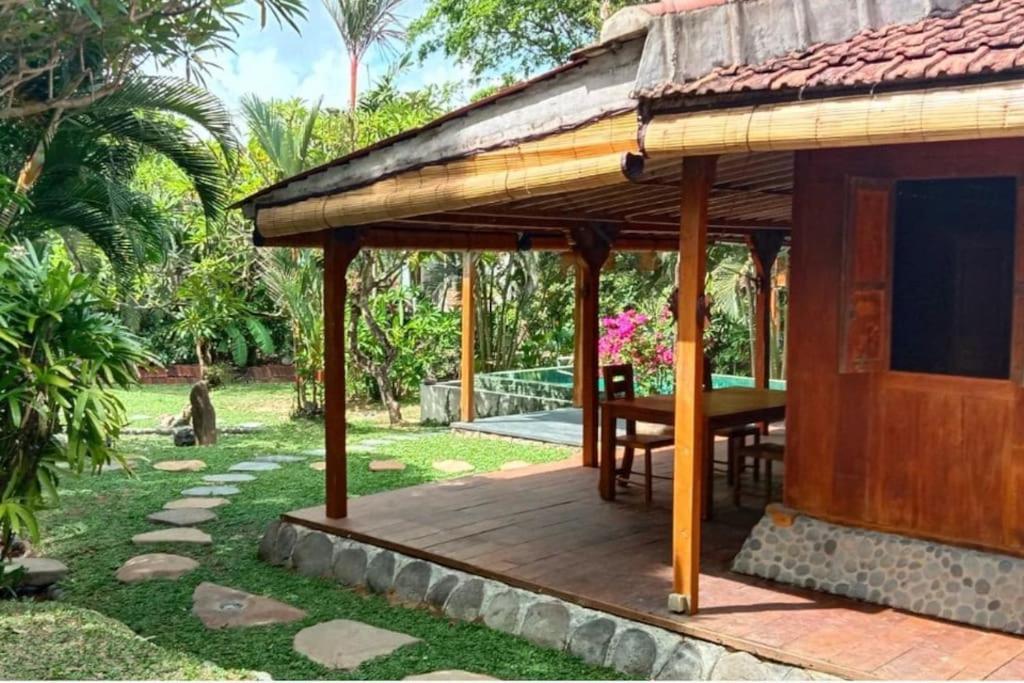 विला Kura Kura House *